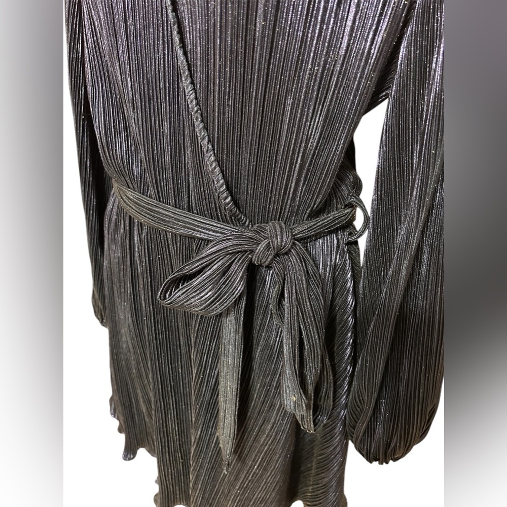 Bardot Belissa navy shimmer pleated faux wrap dress size 6 - Picture 9 of 15
